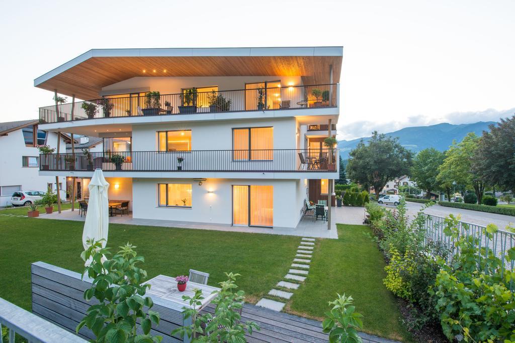 Apartment Edelweiss Brunico Rom bilde