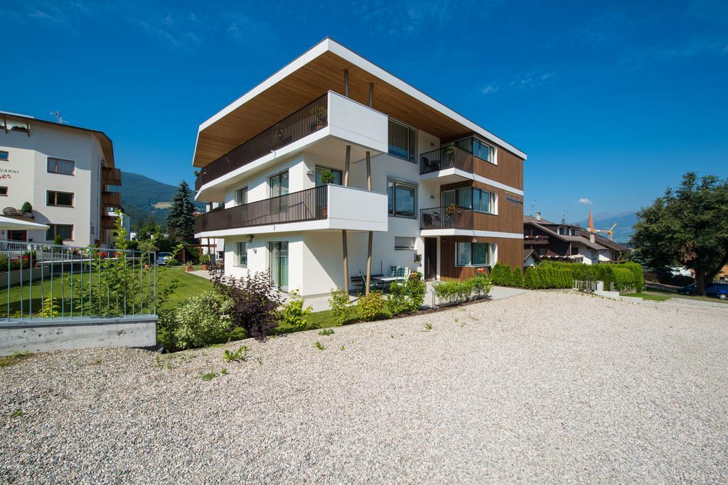 Apartment Edelweiss Brunico Rom bilde
