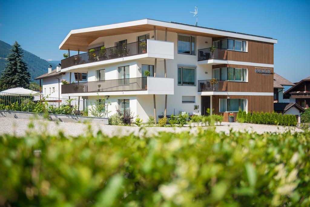 Apartment Edelweiss Brunico Rom bilde